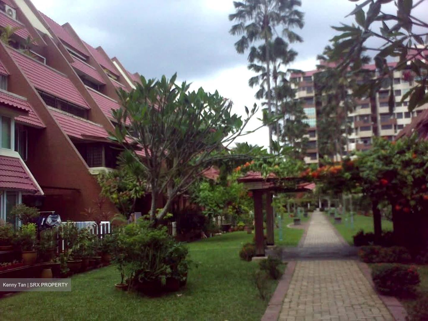 Lakepoint Condominium (D22), Condominium #557106841